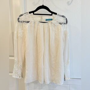 Alice and Olivia Elegant Lace Trim White Blouse size small